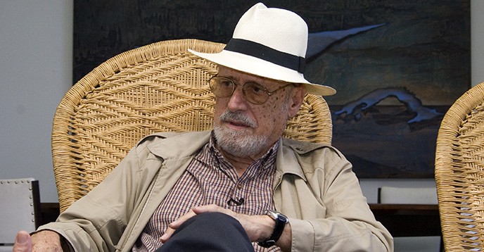 roberto_fernandez_retamar